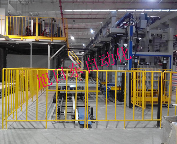 1679536948179669.jpg 冰柜自動發(fā)泡線.jpg